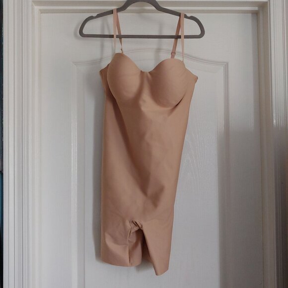 Seamless Tan Bodysuit - Picture 2 of 12